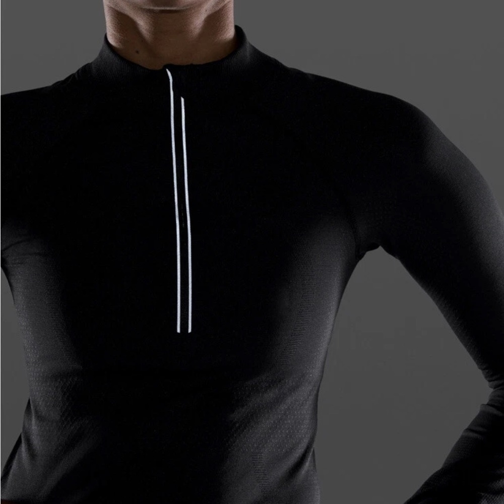 Lululemon Swiftly Tech 1/2 Zip 2.0 *Cool
Black / Graphite Grey - Picture 4 of 7